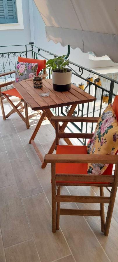 Evelina 4 Lägenhet Lixouri Exteriör bild
